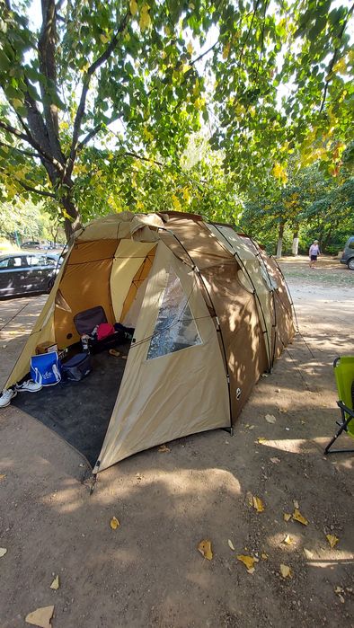 Cort 4 persoane Adventuridge