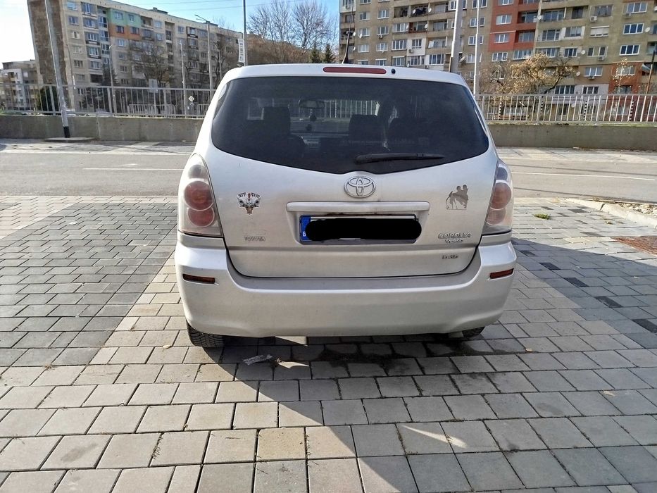 Toyota Corolla verso 2.2D-CAT/D4D 177 к.с.