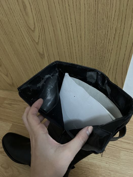 Cizme negre din piele