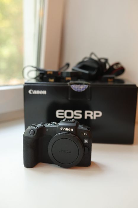 Полнокадровая камера Canon eos RP