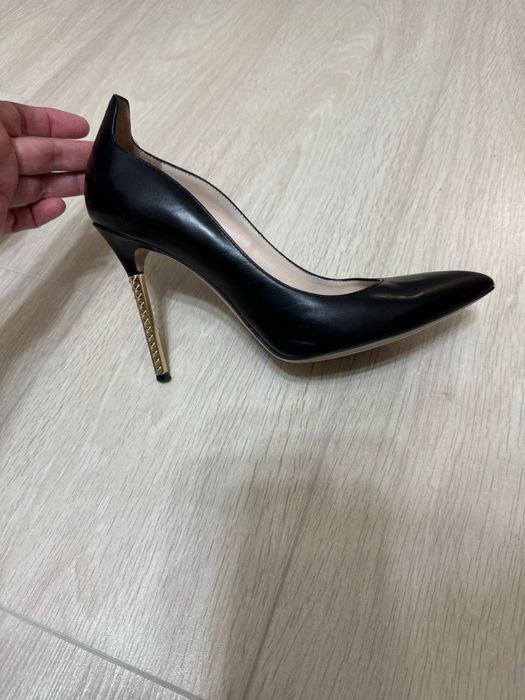 Черные , классические туфли