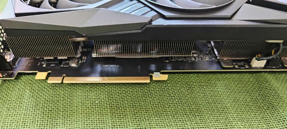 Placa video Gaming MSI RTX 3070 Z Trio 8Gb LHR RGB IMPECABILA