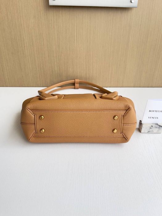 Geanta Bottega Veneta Arco