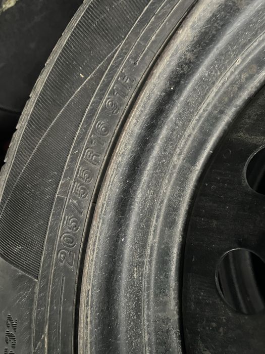 Продам летние шины с дисками