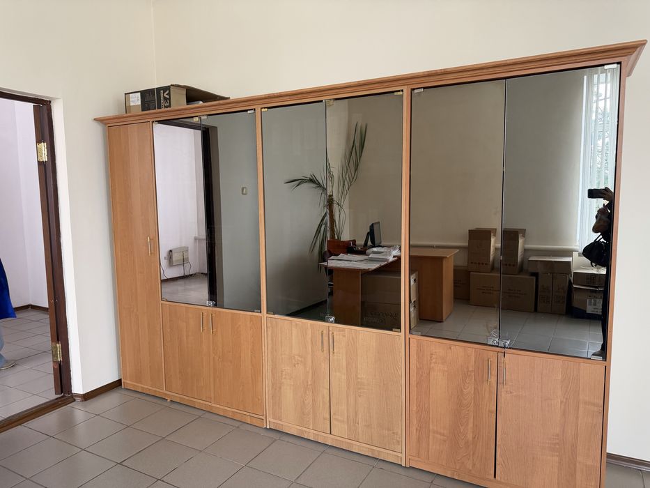 Продажа офисной мебели б/у