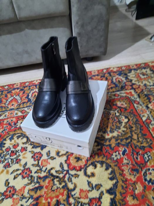 Продам зимние сапоги