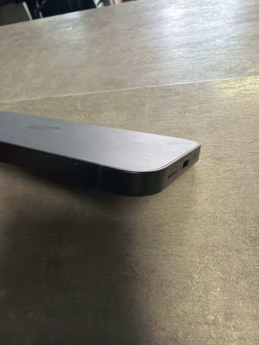 Iphone 16e 100%