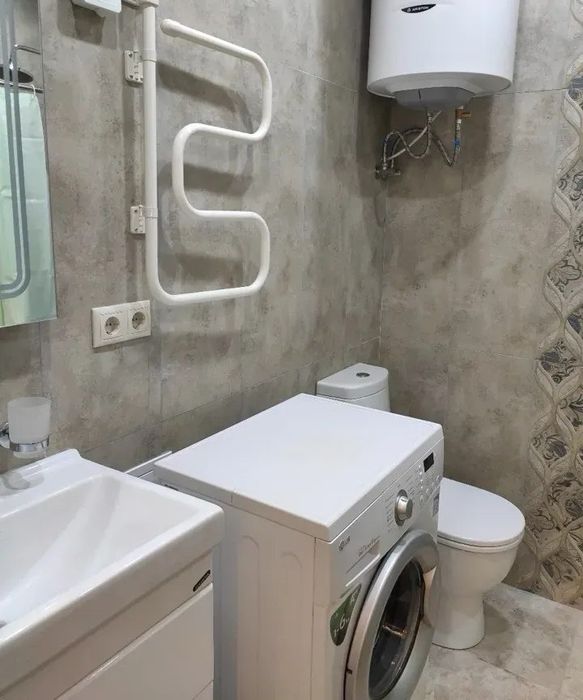 2 комнатная Метро Беруний продажа