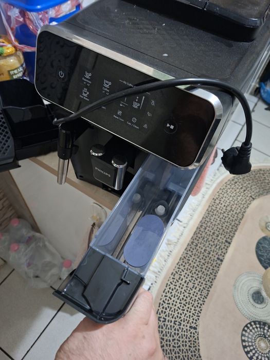 Кафеавтомат Philips EP2200/10-нова-гаранция.