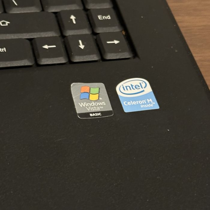 Ноутбук Fujitsu Amilo Li 2727