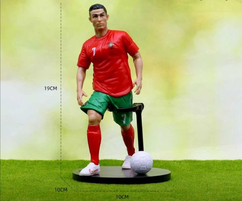 Фигурки  футболистов