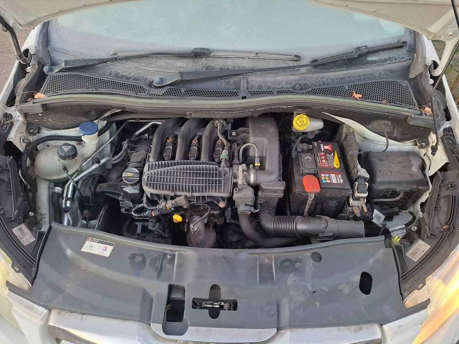 Bare Spate Peugeot 2008 2013 SUV Alb