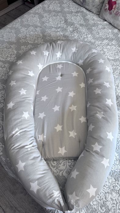 Кош за памперси Tommee Tippee Sangenic + възглавница, легло  Lorelli