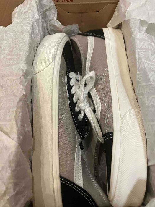 Нови кецове Vans