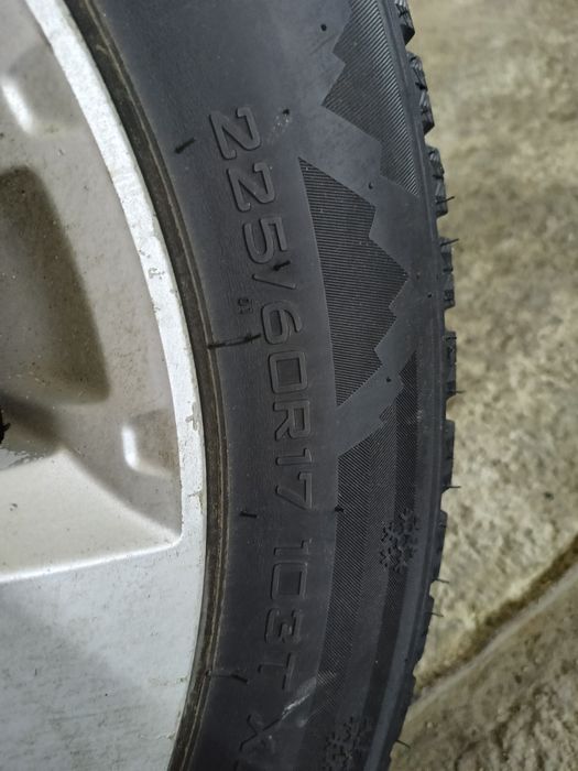 Диски с резиной на субару