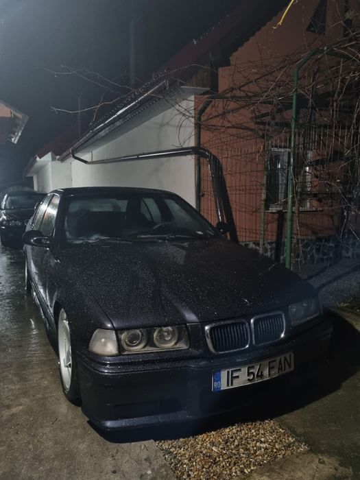 Vand e36 1.8 is 2.0 pe masina