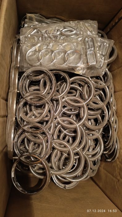 Продам значки на Audi