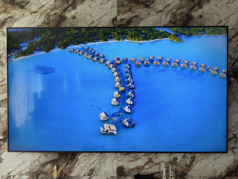 Продам телевизор Samsung UE85