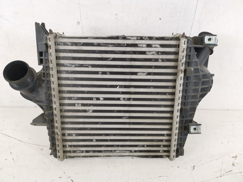 Радиатор Интеркулер Ауди Q7 / Audi Q7 4M , Q8 / Audi Q8 1 Оригинален,