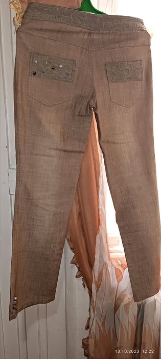 Женский костюм брючный