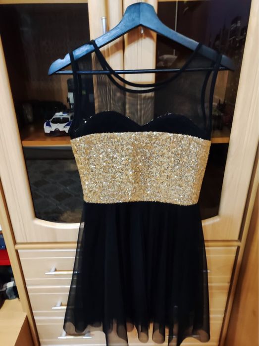 Продается платье