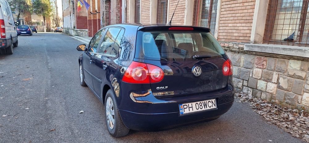 Volkswagen golf 5 1.6 benzina M.P.I