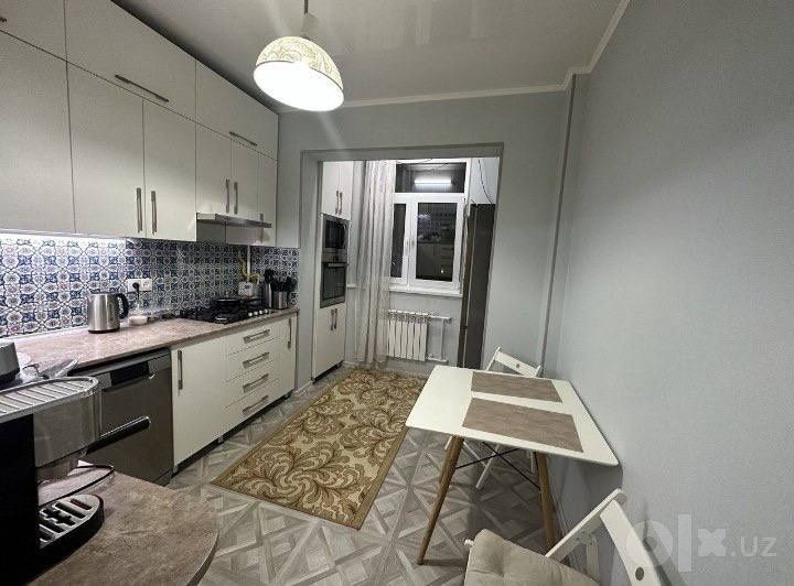 Продается 2х ком квартира, ориентир: ул. Шахрисабз Basilic, 60м²