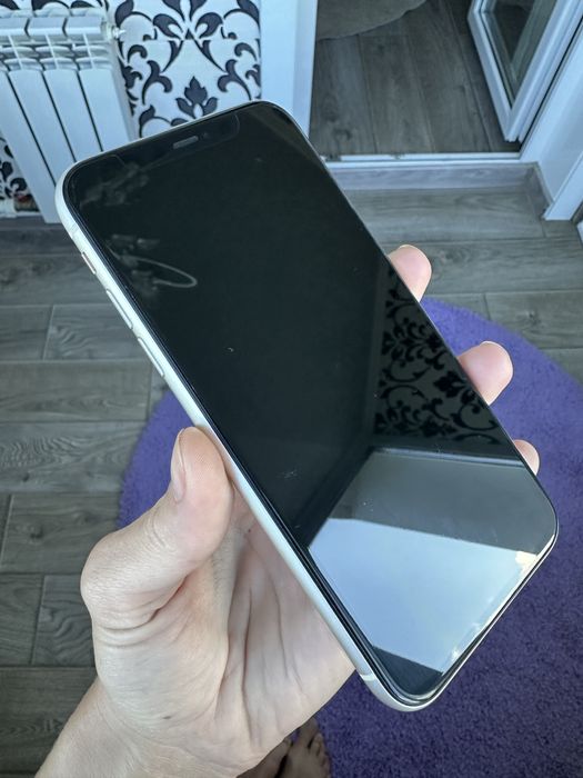 Продам Айфон 11, 128GB