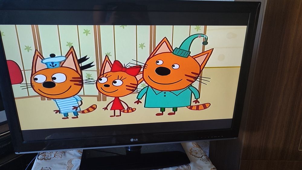 Продам телевизор Lg