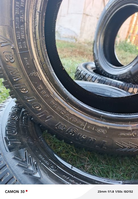 Продам зимние шины бу R14 285/70