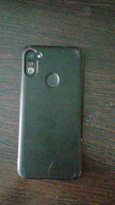 Продам телефоны на запчасти