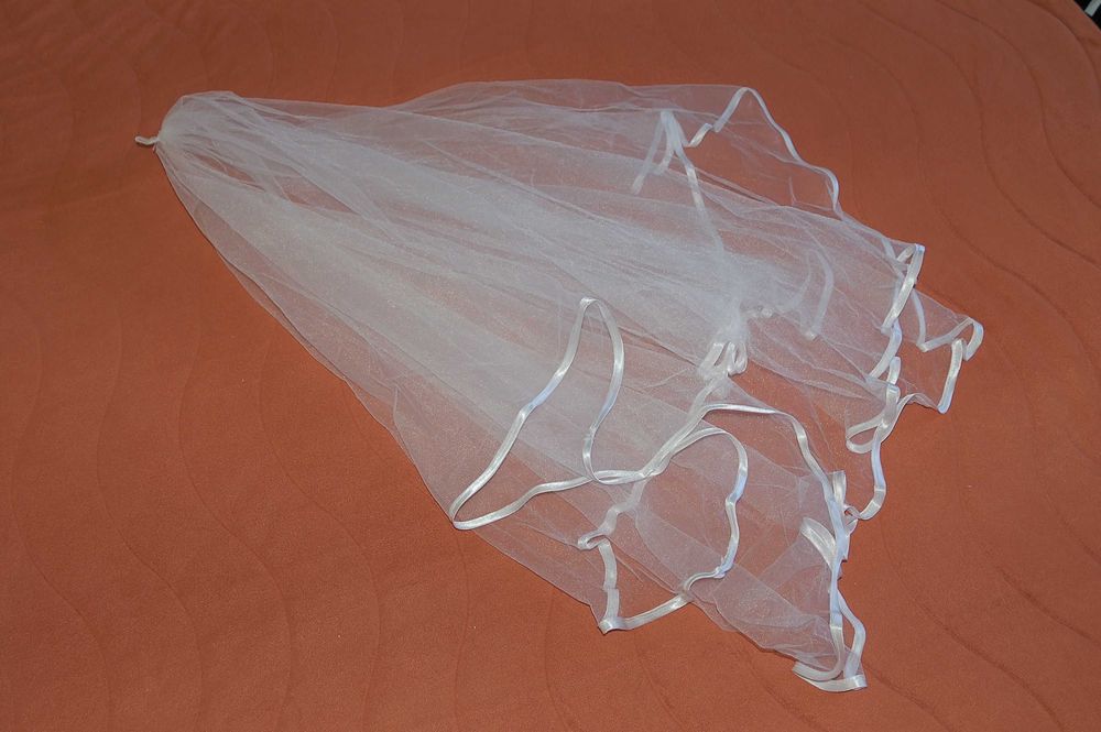 Булчинска рокля, по поръчка от Асеновград, много добро състояние