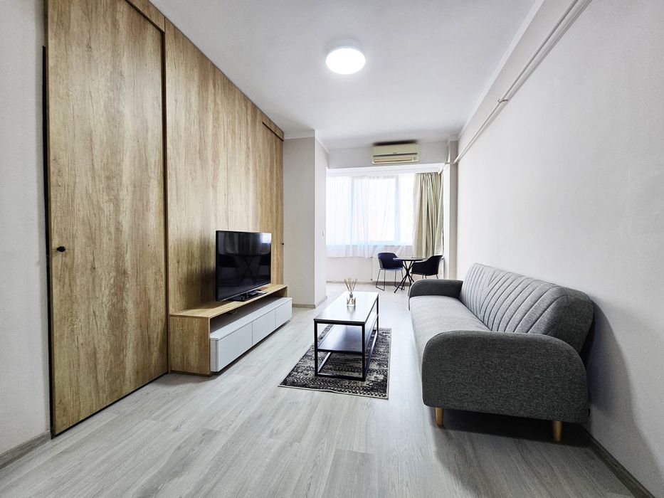 Vând apartament modern Ared Uta