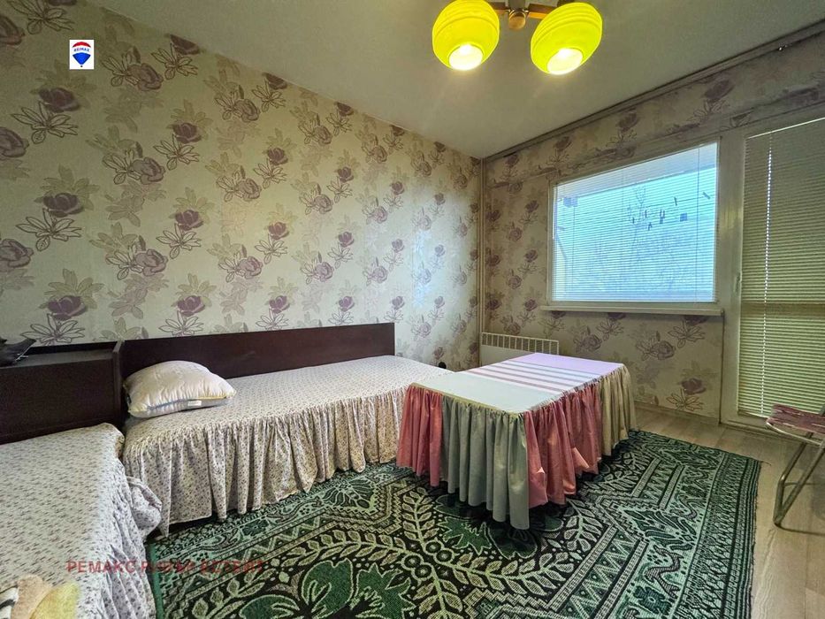 Тристаен апартамент за продажба кв. Чародейка юг