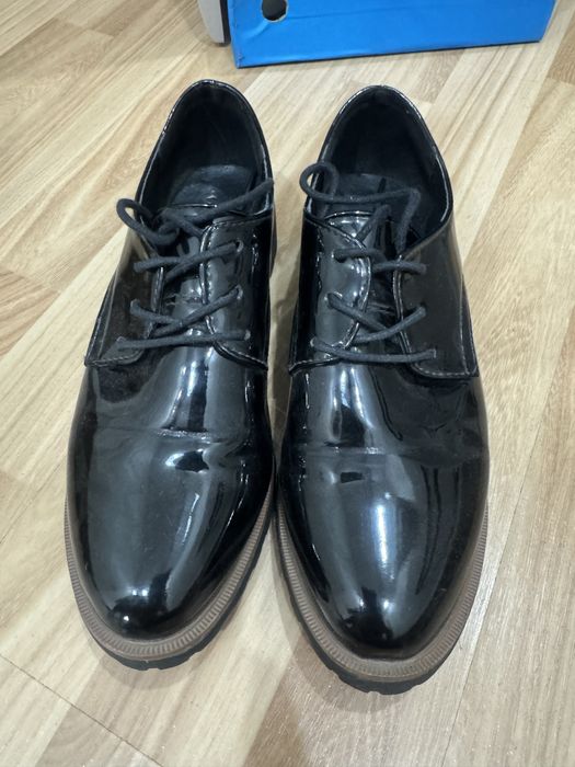 Полуботинки