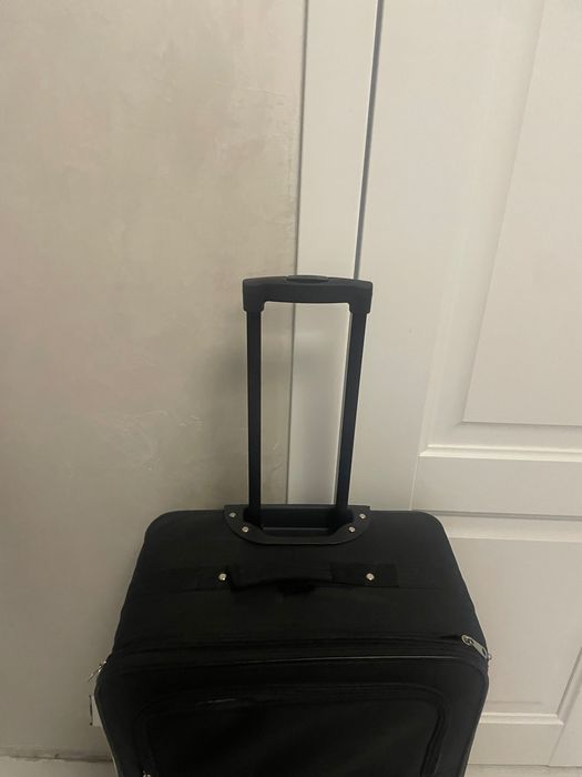 Чемодан дорожный большой