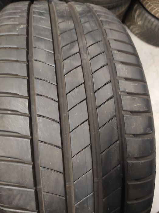 245/40/19 Bridgestone