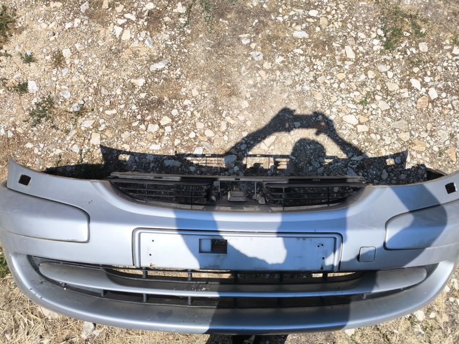 Предна и задна  броня,калници  Ситроен с8