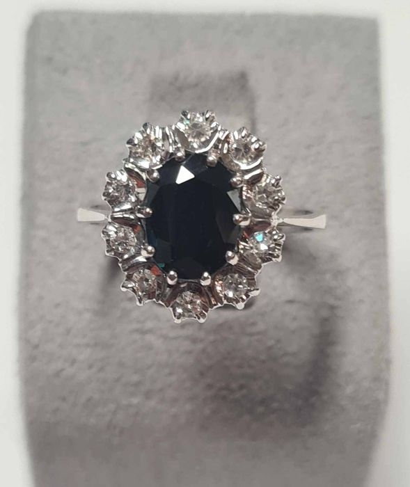 Inel din aur alb 18k, cu safir natural si diamante naturale, IAU770