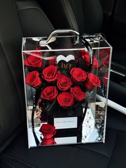 Волшебная роза в стеклянном куполе