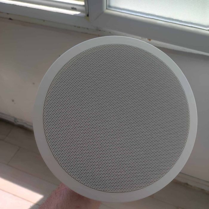 Високоговорител за таван