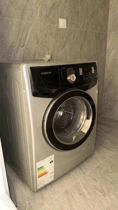 Продам стиральную машину самсунг