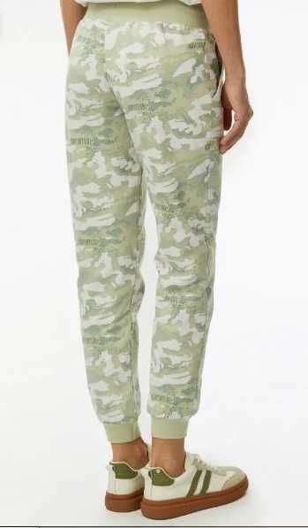 Продам новые спортивные брюки