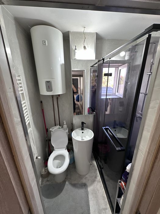 Vand apartament cu 3 camere