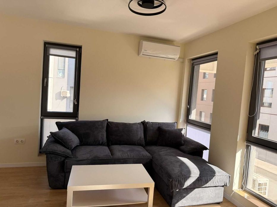 Тристаен апартамент под наем Студентски град