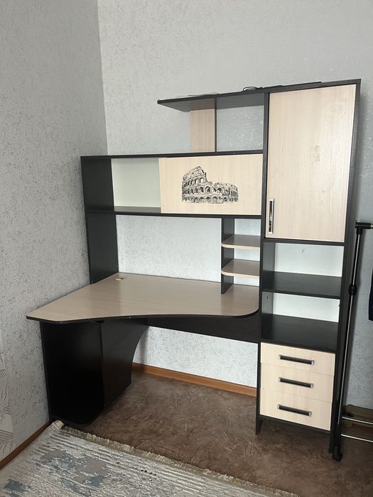Продам письменный стол