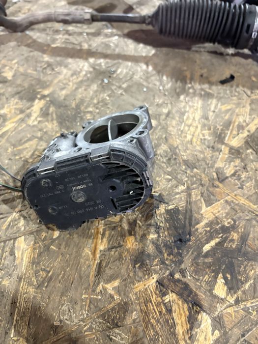 Mercedes w204 2.2 cdi 170 кс Дросел Клапа