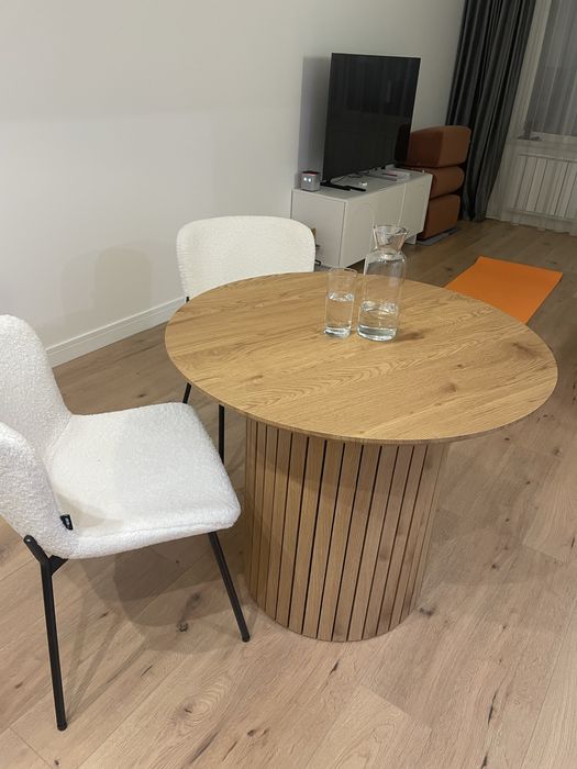 Стул кухонный/для спальни.