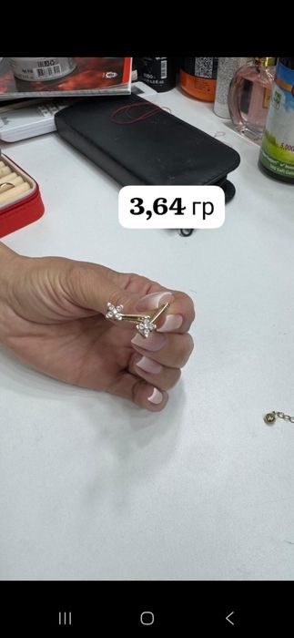 Продам серёжки с фианитом, 585 пробы.