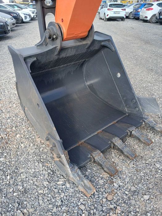 Багер Develon DX 205